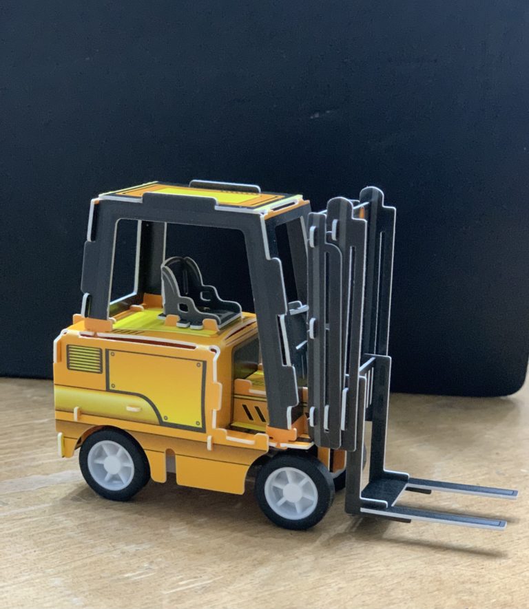 rc toy forklift with accessories